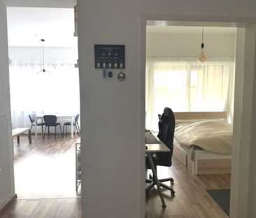 Neuwertige 2-Zimmer Wohnung mit Lift, Loggia und Garagenplatz - Foto 6