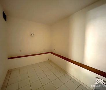 Location Appartement 2 pièces 41m² MONTPELLIER 34000 - Photo 2