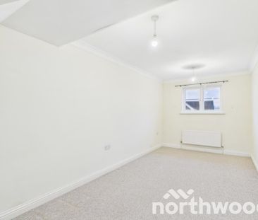 3 bedroom semi-detached house to rent - Photo 3