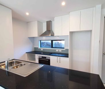 2 Bedroom townhouse - Photo 2