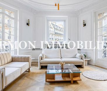 Appartement • Trudaine-Maubeuge - Photo 1