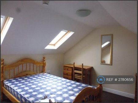 6 bedroom terraced house to rent - Photo 3