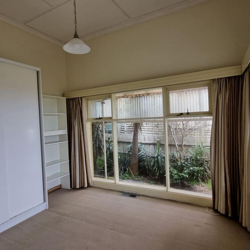 65 Beach Road, Mentone. - Photo 1