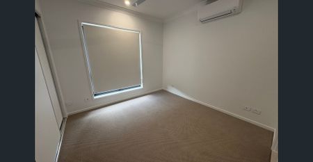 BRAND NEW 4 BEDROOM HOME! - Photo 3