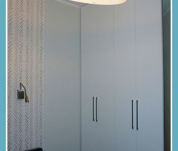 Warszawa, Śródmieście, Żelazna - Photo 4