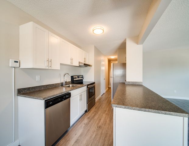 Lancaster Tower | 10025 115 Street, Edmonton - Photo 1