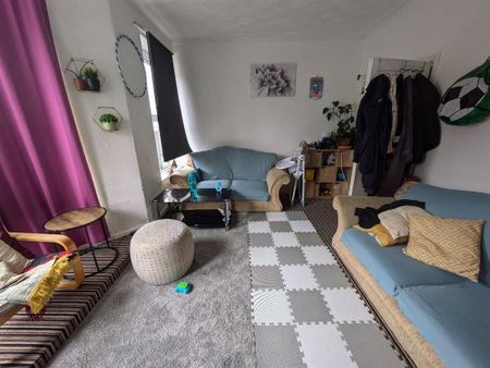 Whitchurch Road, Cardiff CF14 3LZ - Photo 4