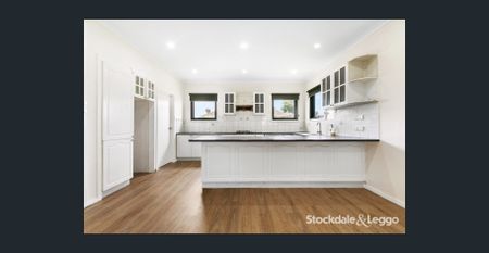 Fresh As A Daisy - Photo 5