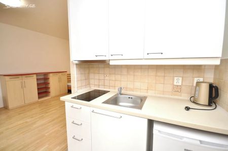 Pronájem bytu 1+kk 27 m² - Photo 5