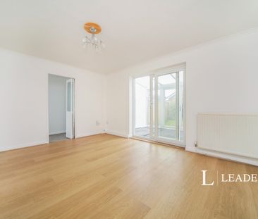 3 bedroom semi-detached to rent Sturdee Close IP24 2LF - Photo 3