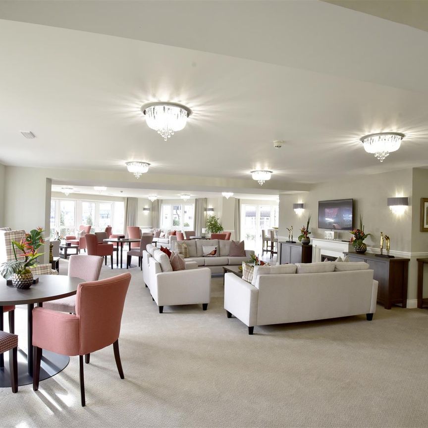 Bower Lodge, Shirley, Solihull, West Midlands - Photo 1