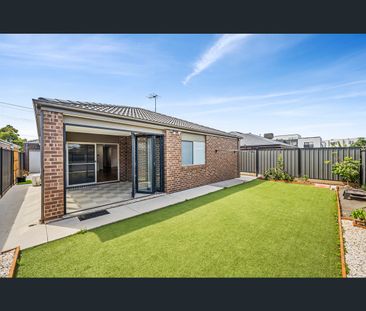 8 Kulana Lane, Tarneit, Vic 3029 - Photo 3