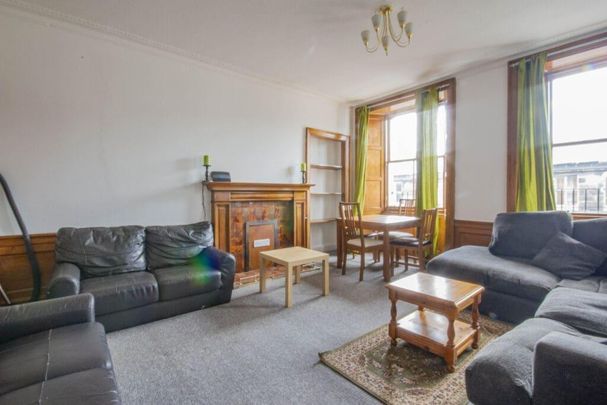 4 bedroom flat to rent - Photo 1