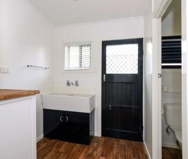 2 Bedroom East Toowoomba Delight - Photo 2