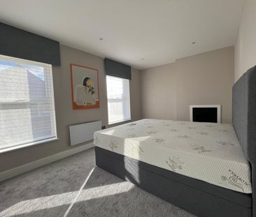 1 Bed Flat, Broad Street, RG1 - Photo 1