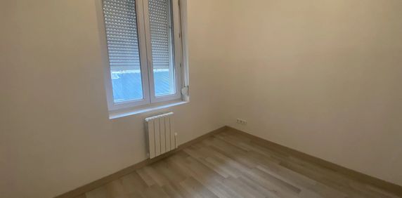 Location Appartement 2 pièces 35 m2 à Saint-Quentin - Photo 2