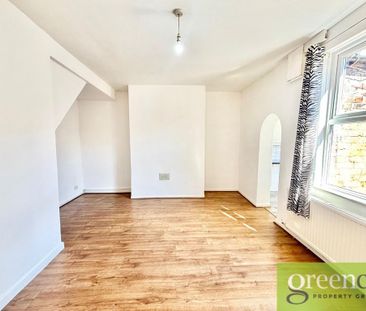 2 bedroom detached house to rent - Photo 2