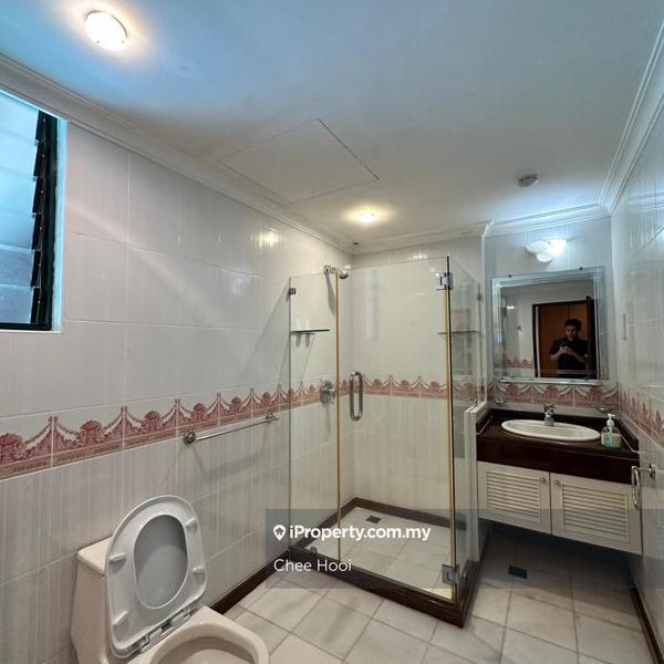 Silverton Condominium, Gurney Drive - Foto 1