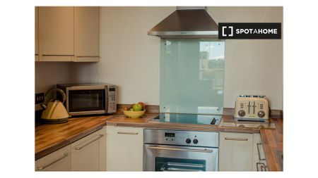 Serviced 1 Bedroom Apartment to Rent in Dublin 18 - Photo 4