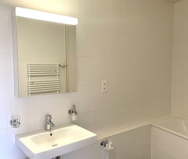 Proche Aéroport et organisations internationales - Foto 2