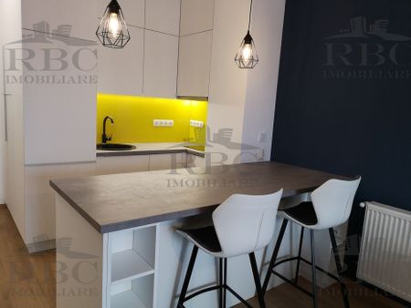 Apartament 2 camere ultrafinisat zona Centrala - Fotografie 3