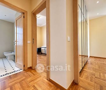Trilocale in Affitto in Viale Vittorio Veneto 24 a Milano - Photo 3