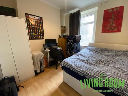 4 bedroom house to rent - Photo 3