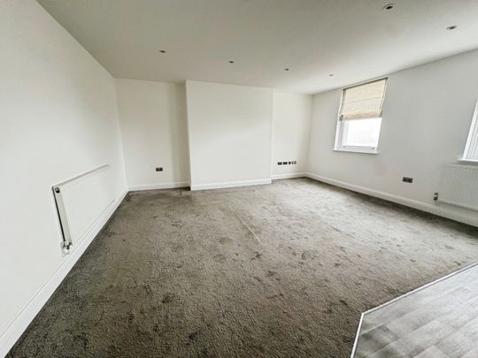 Royal Terrace, Southend-On-Sea - Photo 1