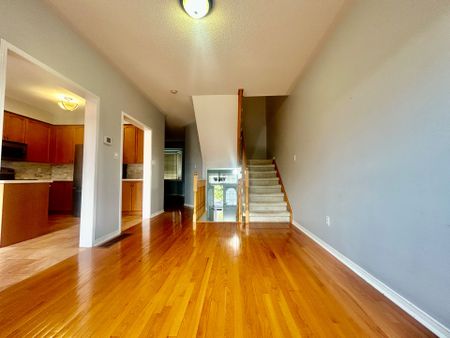 For Lease - 6620 Opera Glass Crescent, Mississauga, Ontario - Photo 3