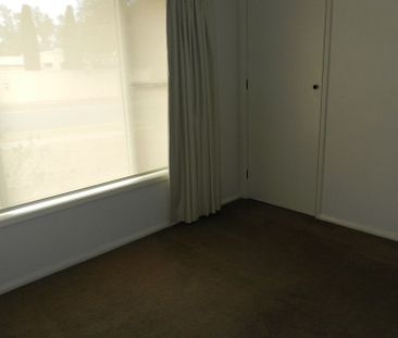 Neat & Tidy Home in South Shepparton! - Photo 3