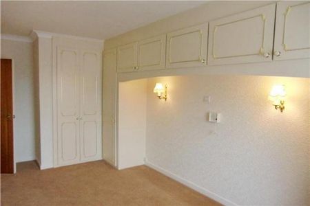 1 bedroom retirement property to rent - Photo 4