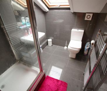 6 bedroom house to rent - Photo 2