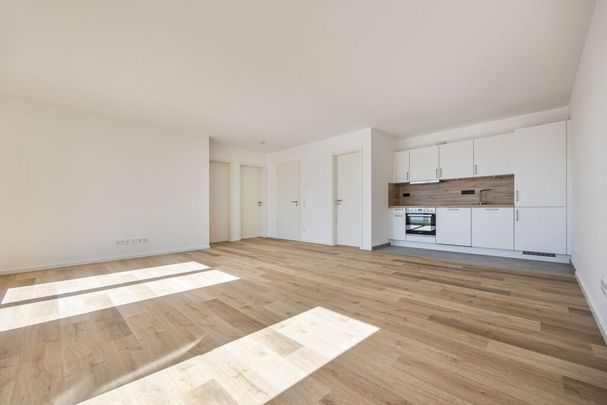 Helle 2 Zimmerwohnung mit Einbauküche - Photo 1