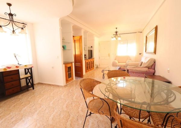 Adosado en la Regia . Temporada larga.