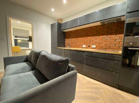 Luxury Bed Student Apartment - Lenton (flat), NG7 - Photo 4