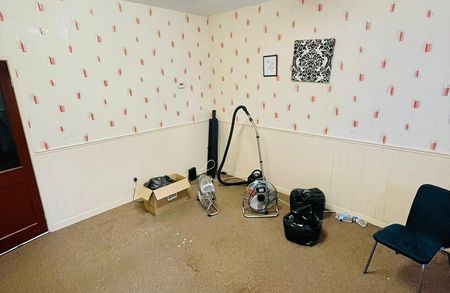 74 Leicester Street, Whitmore Reans, WV6 0PS - Photo 4