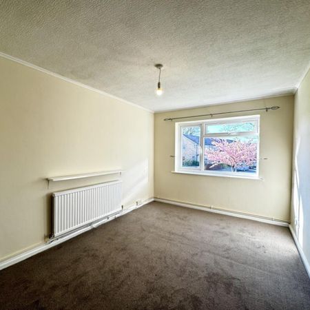 1 Bedroom Flat - Photo 3