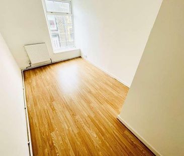 Evan Street, CF46 - Photo 6