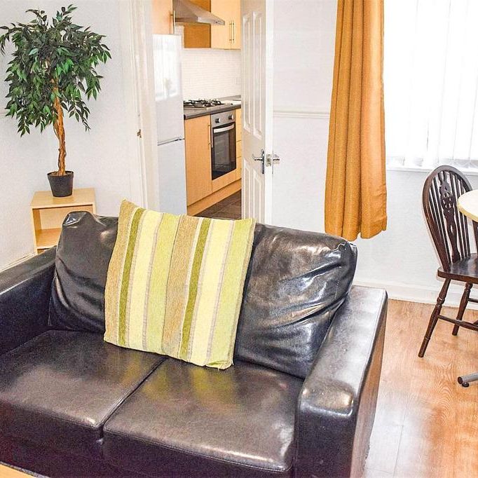 2 bedroom terraced house to rent - Photo 1