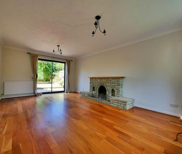 5 bedroom detached house to rent - Photo 1