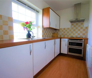 2 bedroom flat to rent - Photo 3
