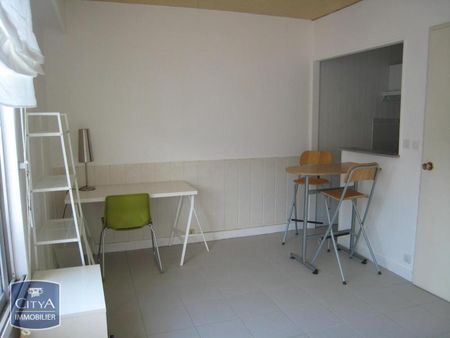 Location Appartement 1 pièce 22m² BOURGES 18000 - Photo 2