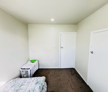 MANUREWA, 3 BEDROOMS - Photo 3