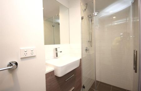 Tidy Unit In Great Location - Photo 2