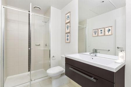 City Views in the Heart of Southbank - Photo 4