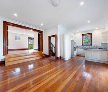 Character home in Prime Location - Photo 6