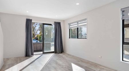 Warm and sunny townhouse - Photo 4