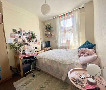 5 bedroom property to rent - Photo 2