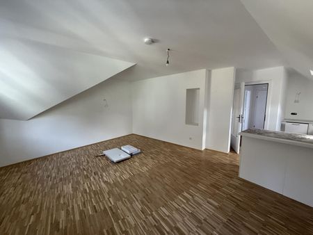 Deutschfeistritz, tolle 2-Zimmer-DG-Wohnung in ruhiger zentraler Lage zu beziehen - Foto 2