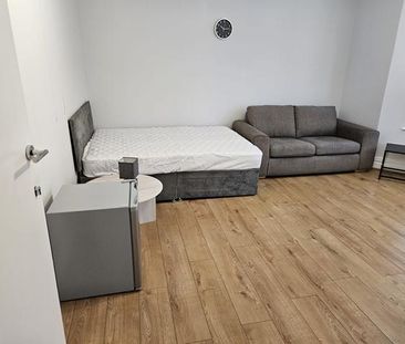 2 bedroom house share to rent - Photo 3